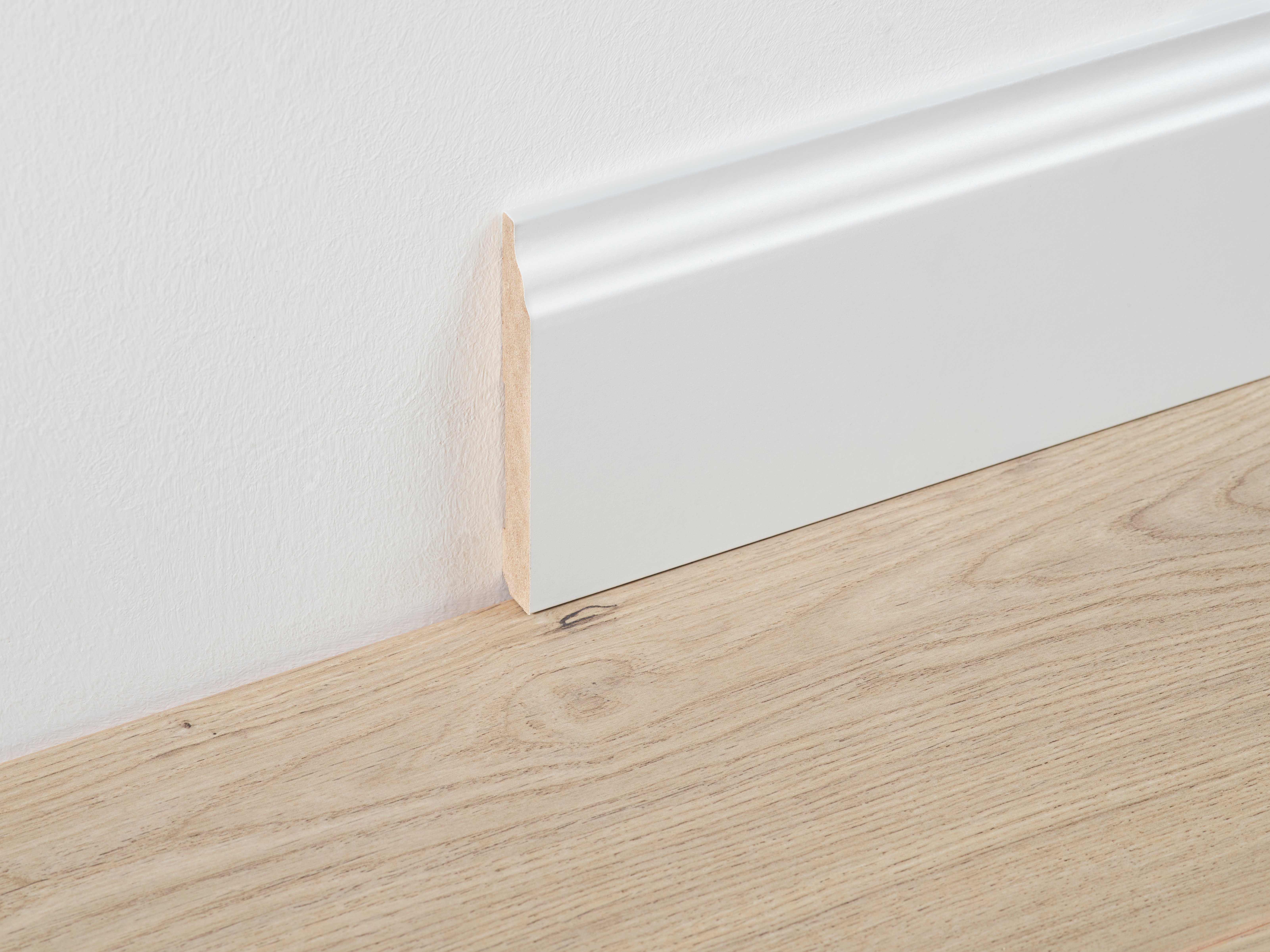Skirting white English 110 mm_9370-3045